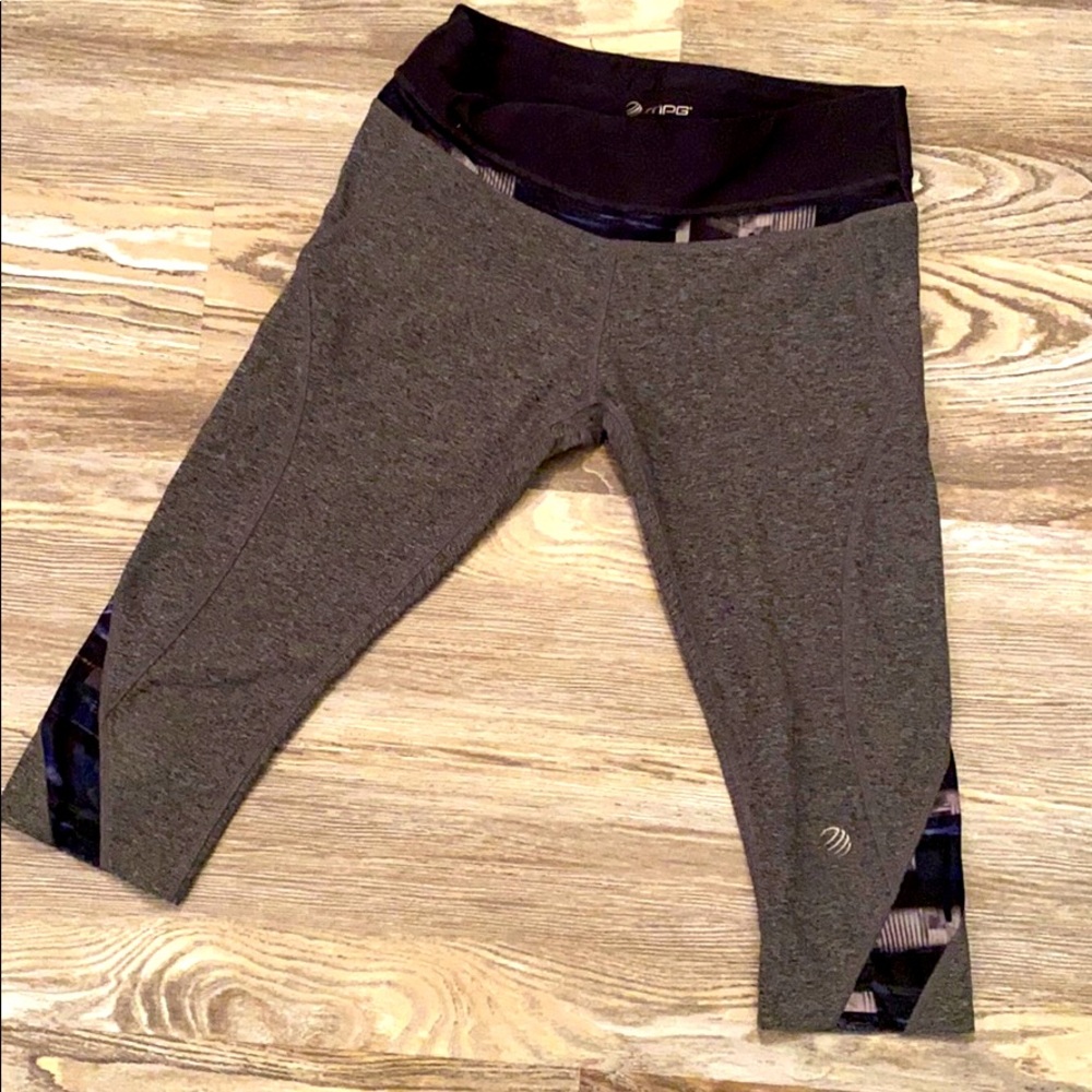 Workout capris